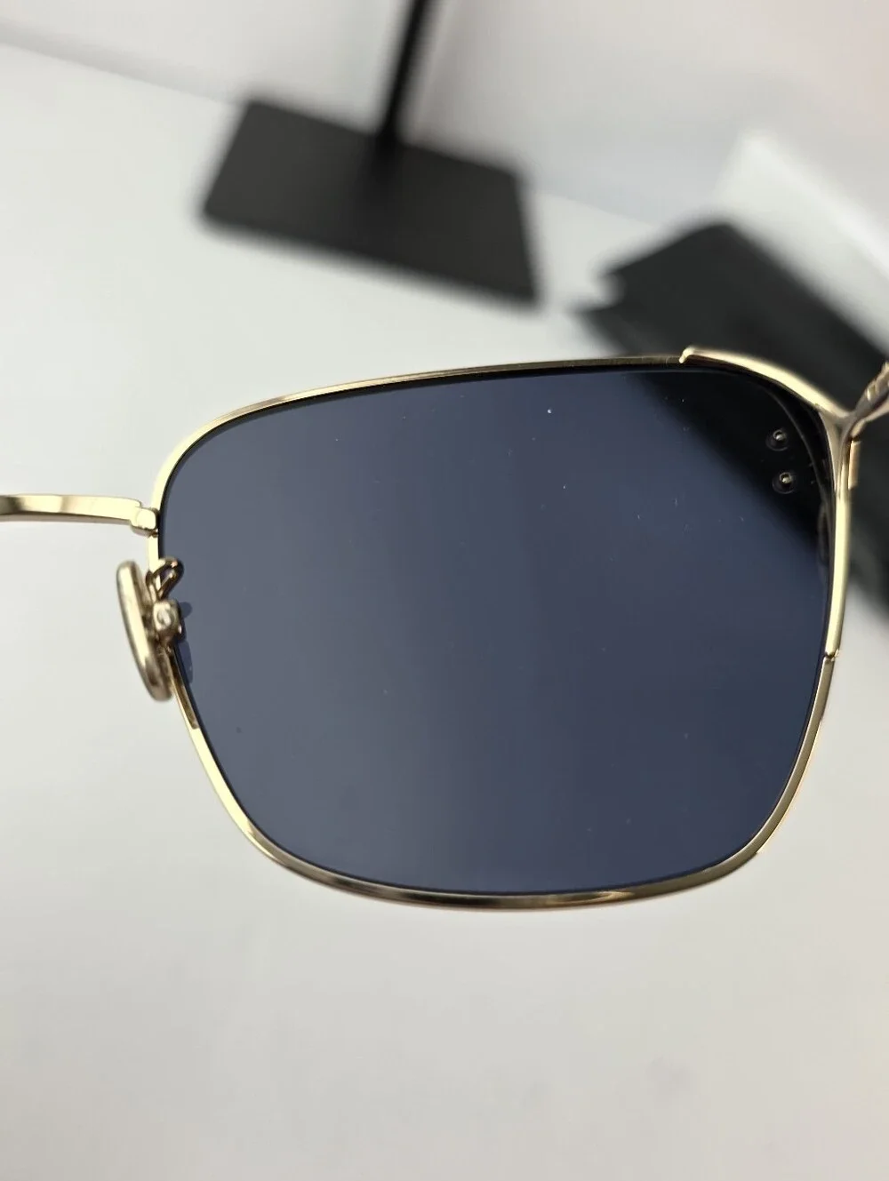Dior elegant sunglasses
